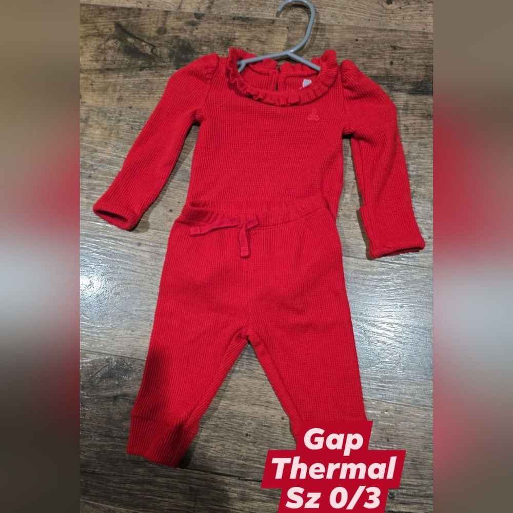 GAP Red Kids Matching Set 0-3 months Christmas holiday red outfit baby